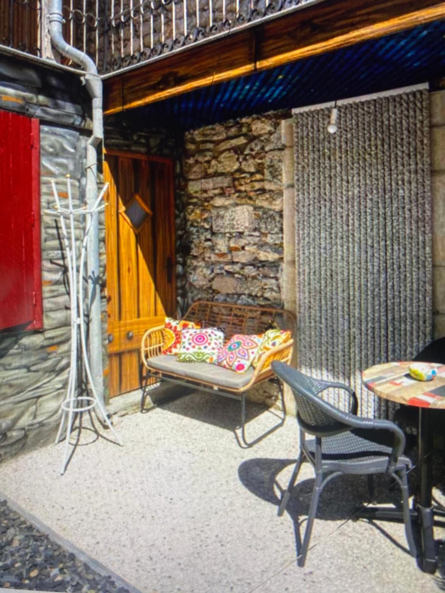 A Nouste Chambres D'Hotes Et Gite Only Adults Campan Eksteriør billede