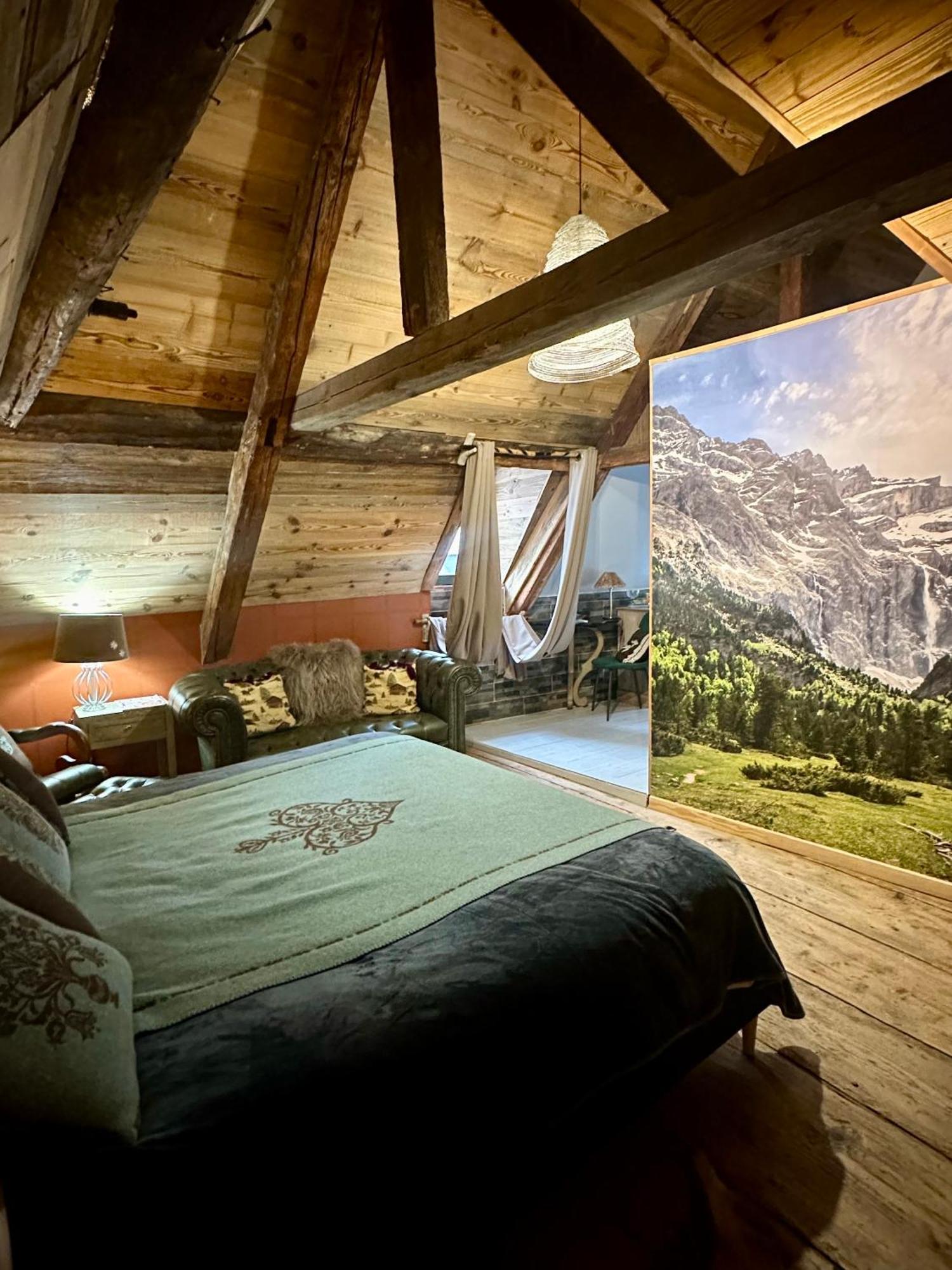 A Nouste Chambres D'Hotes Et Gite Only Adults Campan Eksteriør billede