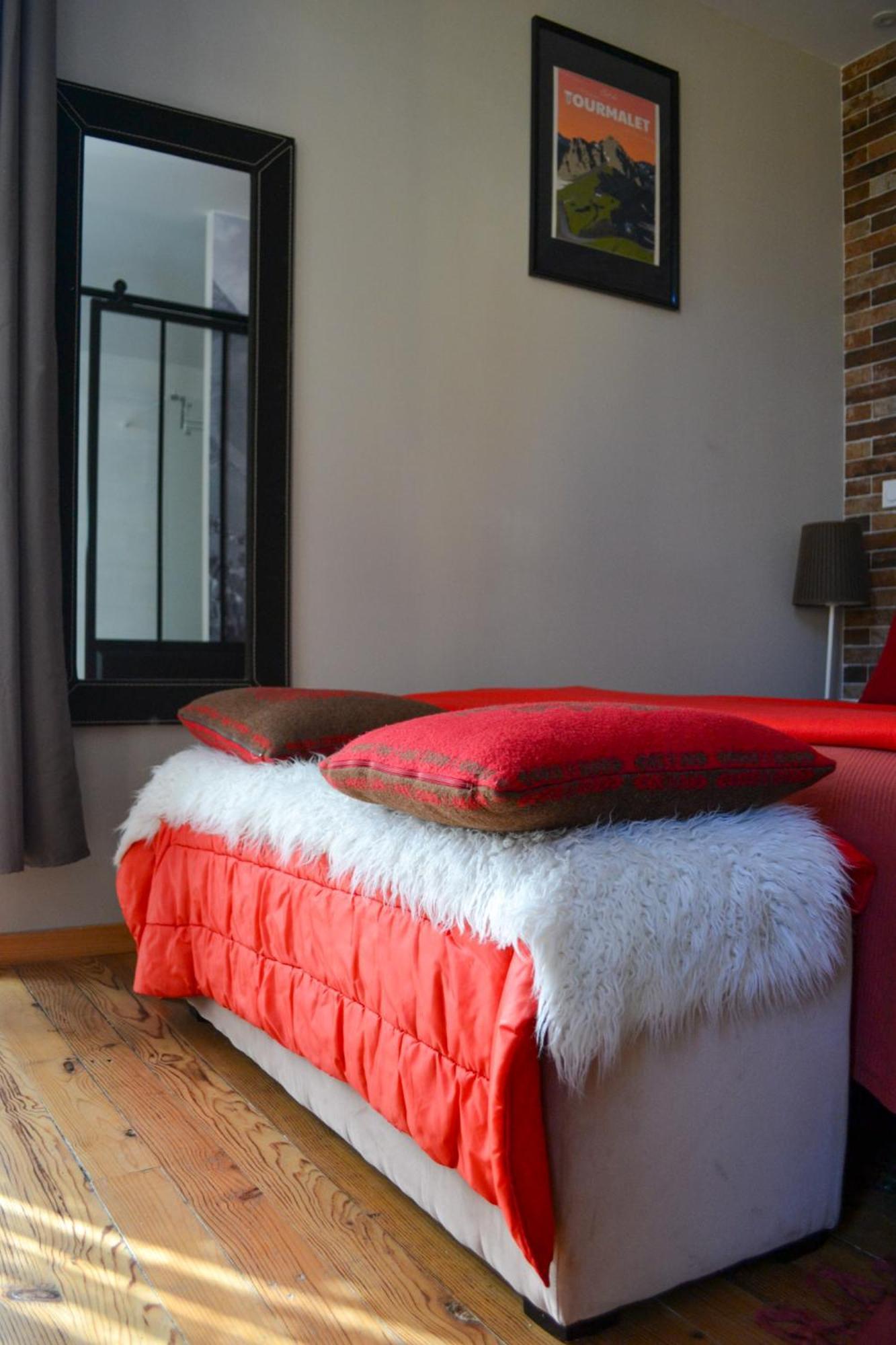 A Nouste Chambres D'Hotes Et Gite Only Adults Campan Eksteriør billede
